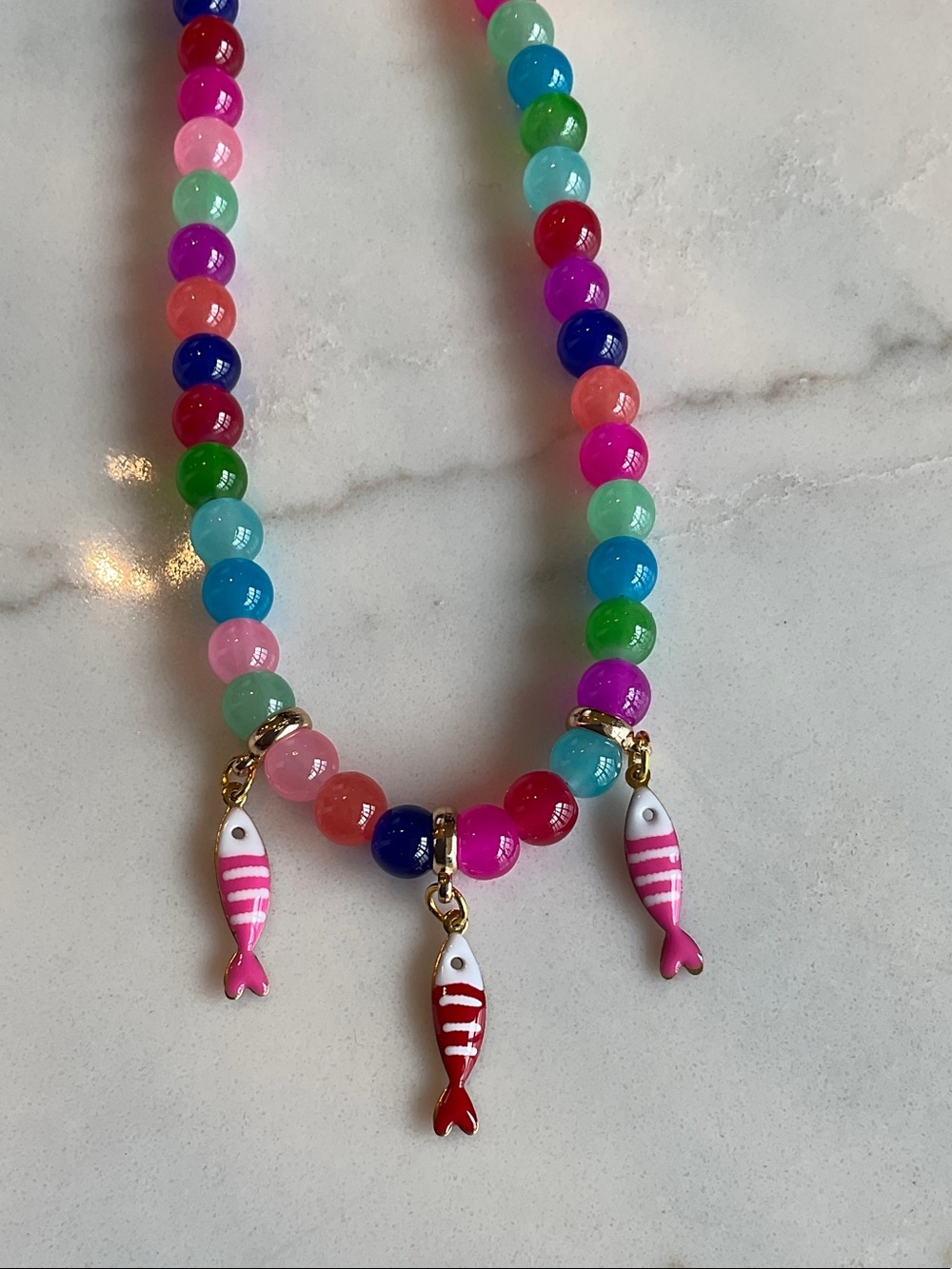 Multicolor glass Beaded Necklace with Fish charms with gold accents 🐟🐠🎣 - Picture 2 of 3